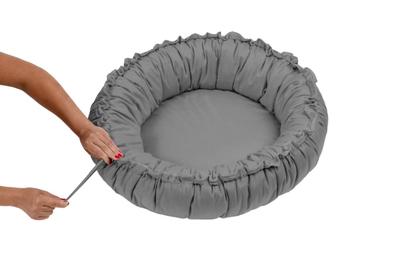 Imagem de Caminha Pet Redonda 80cm com Regulagem Dupla Face Cachorro e Gato P M e G Suede