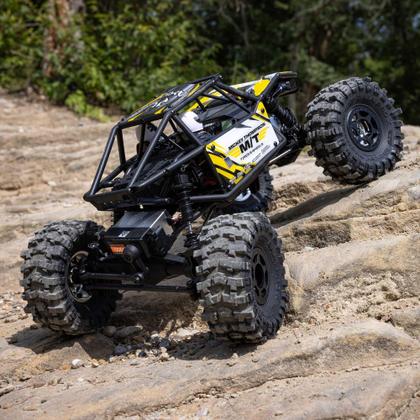 Caminhão RC Axial UTB18 Capra 4WS 1/18 4x4 RTR Amarelo - Carrinho