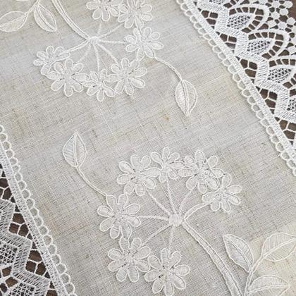 Imagem de Caminho de Mesa Floral Bordado Singapura 40x90cm Jolitex