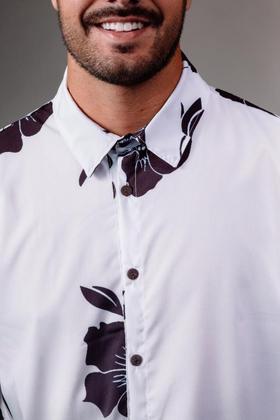 Imagem de Camisa estampada floral de viscose masculina manga curta de botão