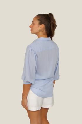 Imagem de Camisa feminina com elástico na manga