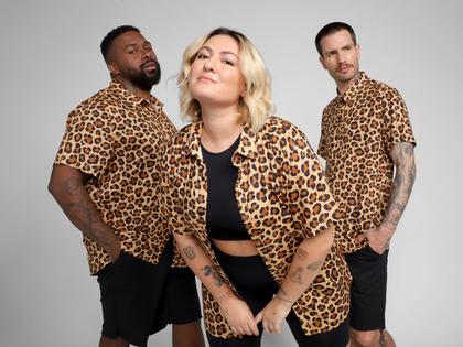 Imagem de Camisa Vista Magalu Manga Curta Viscose Onça