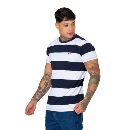 Imagem de Camiseta Básica Listrada Masculina Estilo Clássico para seu Visual