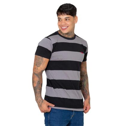 Imagem de Camiseta Básica Listrada Masculina Estilo Clássico para seu Visual