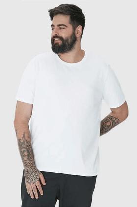 Imagem de Camiseta Básica Masculina Plus Size Decote Redondo Confortável e Versátil