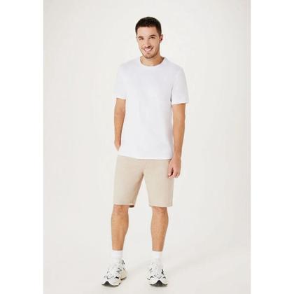 Imagem de Camiseta Básica Masculina World Com Bordado Branco  Hering