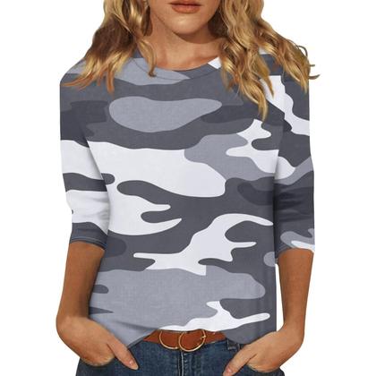 Imagem de Camiseta de Manga Sete com Estampa de Camuflagem - Modelagem Regular - Primavera/Verão