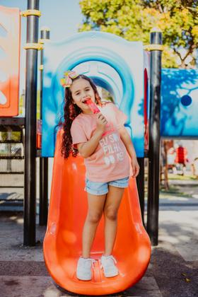 Imagem de camiseta feminina infantil t-shirt "eu sou filha do rei" tamanho G 8 anos