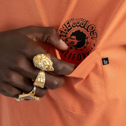 Imagem de Camiseta Logos Lost Com Bolso