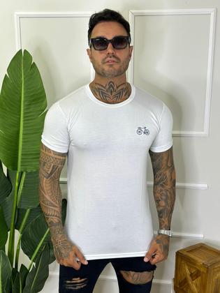Imagem de Camiseta Masculina com Logo de Bicicleta Estilo e Personalidade