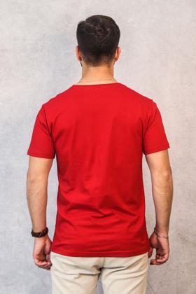 Imagem de Camiseta Pima Vermelha com Logo Bordada