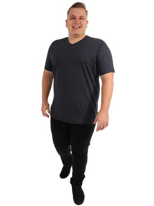 Imagem de Camiseta Plus Size Anistia Masculina Decote V Algodão Grafite