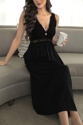 Imagem de Camisola ALCEA ROSEA de seda de cetim com renda  preta XXL