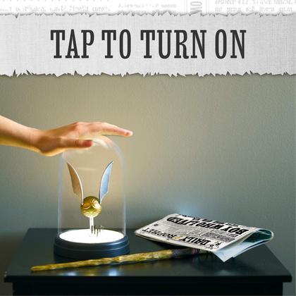Imagem de Candeeiro de mesa Paladone Harry Potter Levitating Golden Snitch