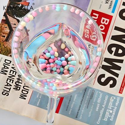 Imagem de Caneca de Café de Vidro com Parede Dupla - Design de Amor com Bolas Coloridas