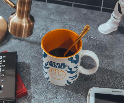 Imagem de Caneca de cerâmica Silver Buffalo Star Wars Ahsoka Tano 600ml