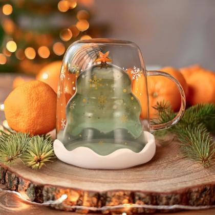 Imagem de Caneca de vidro de Natal 3D com parede dupla 250ml com árvore verde na caixa presente