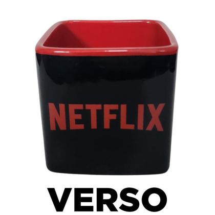 Imagem de Caneca Netflix Cubo 3D Quadrada Cerâmica Preta 300ML Oficial - Zona Criativa