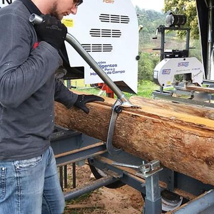 Imagem de Canha Alavanca para Manuseio e Derrubada de Tora com Cabo Metálico 75 CM MÁQUINA FORT