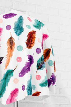 Imagem de Capa Barbeiro Penas Coloridas Cetim 156x146cm