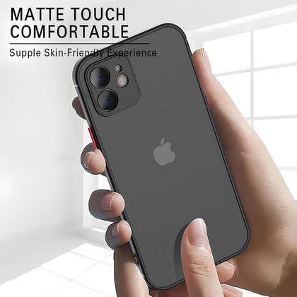 Imagem de Capa Capinha Case Premium Preta Translúcida com Proteção de Câmera para iPhone 15, iPhone 15 Pro e iPhone 15 Pro Max