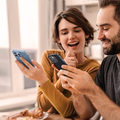 Imagem de Capa Capinha Compatível com iPhone 13 Pro Max Acrílica Fosca Fina Top Tela 6.7