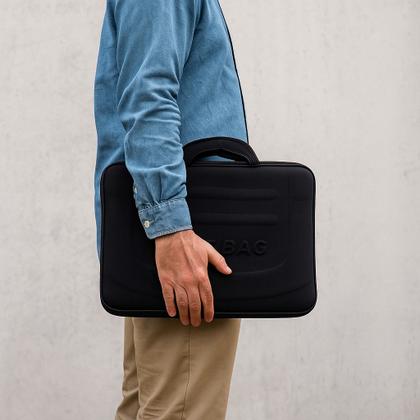 Imagem de Capa Case Maleta Rígida e Prática para Notebook de ATÉ 17 Polegadas com Material Impermeável Resistente à Impactos