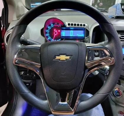 Imagem de Capa Cromada Volante Tracker Cruze Spin Cobalt Onix Prisma Sonic (3 Peças)