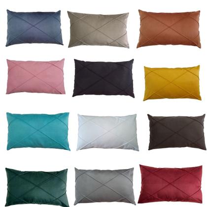 Imagem de Capa de Almofada Retangular Baguete Suede Drapeada 50x30 Várias Cores