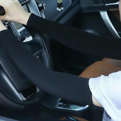 Imagem de Capa de Braço de Compressão Preta - Proteção UV e Resfriamento para Homens e Mulheres