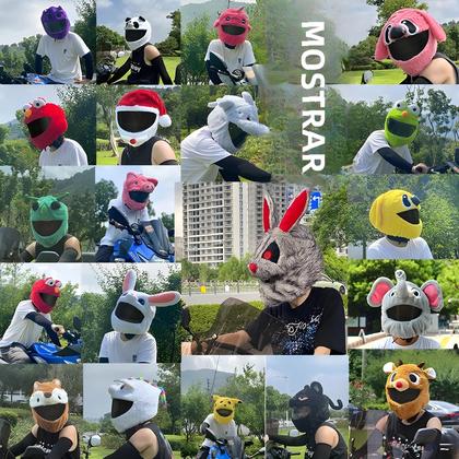 Imagem de Capa de Capacete de Motocicleta com Design de Desenhos Animados - Proteção em Pelúcia