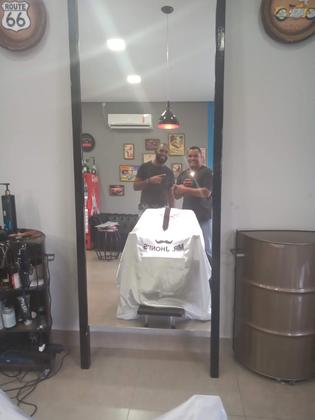 Imagem de Capa de corte para salão com sua marca microfibra fexo ziper