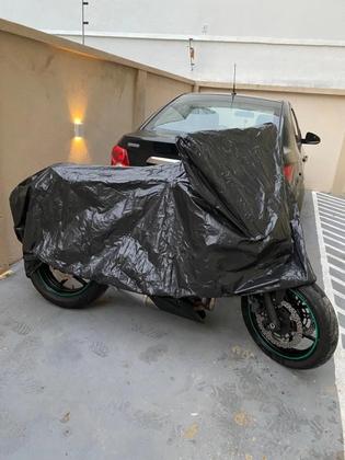 Imagem de Capa de Moto Impermeável Térmica Protege do Sol, Chuva, Poeira e AntiRiscos 100 PVC