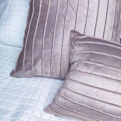 Imagem de Capa para Almofada Drapeada Line em Veludo Quadrada Várias Cores