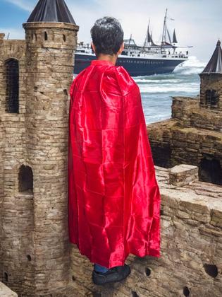 Imagem de Capa para Fantasia Vermelha Metalizada Adulto p/ festa