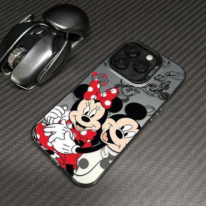 Imagem de Capa para iPhone 15/14/13/12/11 - Mickey e Minnie Mouse Colorida