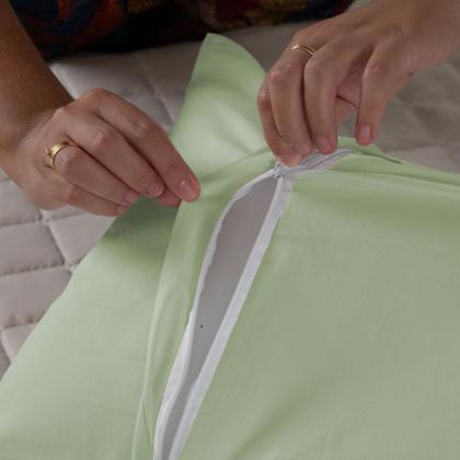 Imagem de Capa Para Travesseiro Fofuxão 1 Peça 1,46m x 46cm Percal 140 Fios Com Zíper