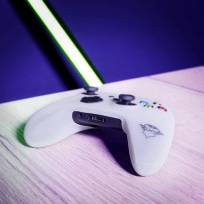 Imagem de Capa Protetora GXTrust 749 para Controle Xbox Series X/S, Silicone Antiderrapante, Transparente - 24175