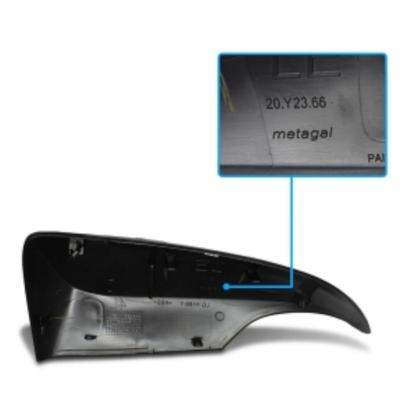 Imagem de Capa Retrovisor Direito Com Furo Para Pisca Preta Lisa Metagal Yaris 2018 2019 2020 2021 2022 2023 2024