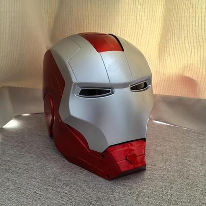 Imagem de Capacete de LED Homem de Ferro - Máscara Cosplay Marvel Avengers para Adultos e Crianças