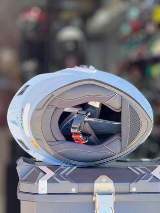 Imagem de Capacete Moto Gp Tech Pilot Monocolor Cinza Metalizado