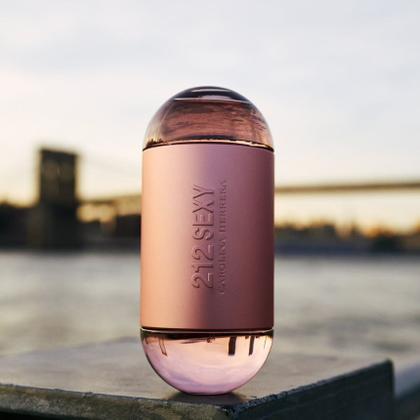 Imagem de Carolina Herrera 212 Sexy Eau de Parfum 60ml Feminino