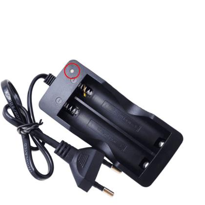 Imagem de Carregador Acompanha 4 Pilhas Duplo de Pilhas Baterias Recarregáveis 4.2v Li-Ion 18650 CARREGAF