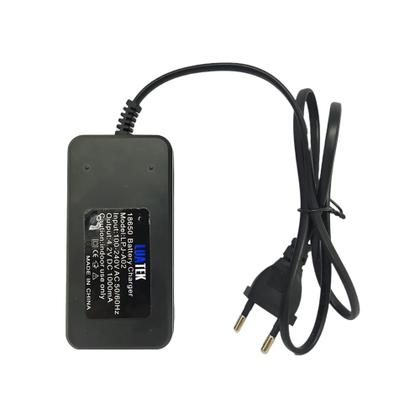 Imagem de Carregador Com 2 Pilhas Duplo de Pilhas Baterias Recarregáveis 4.2v Li-Ion 18650 LPJA02LUA