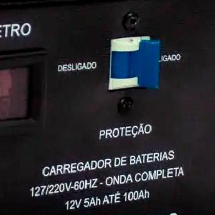 Carregador De 12V Super 100 120V E 210V Para Baterias - Kitron Tech Imagem de Carregador De 12V Super 100 120V E 210V Para Baterias