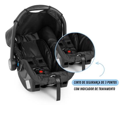 Imagem de Carrinho de Bebê Olympus Preto Com Bebê Conforto e Base - Galzerano