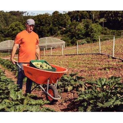 Imagem de Carrinho de Mão Caçamba Plástica Laranja Extrafunda 110 L Braço Metálico Pneu com Câmara Tramontina