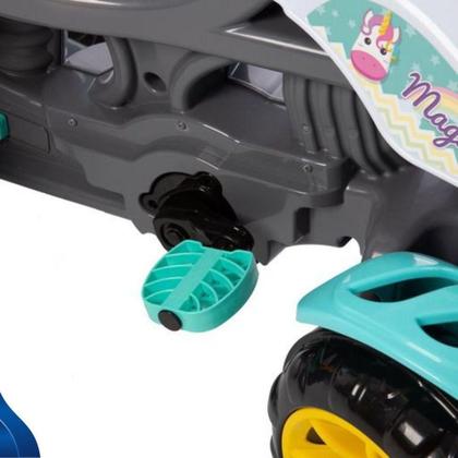 Imagem de Carrinho De Passeio Infantil Quadriciclo Com Haste E Pedal Menina