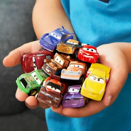 Carrinho Pixar Carros Mini Quadratorquosaur GKF65L - Mattel