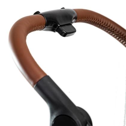 Imagem de Carrinho trio street black com bebe conforto e base isofix - abc design